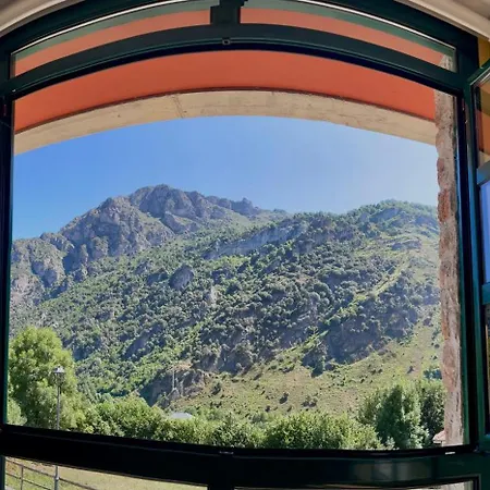 Dom wakacyjny Roca De Guia Somiedo Pola de Somiedo