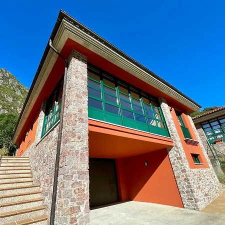 Roca De Guia Somiedo Holiday home