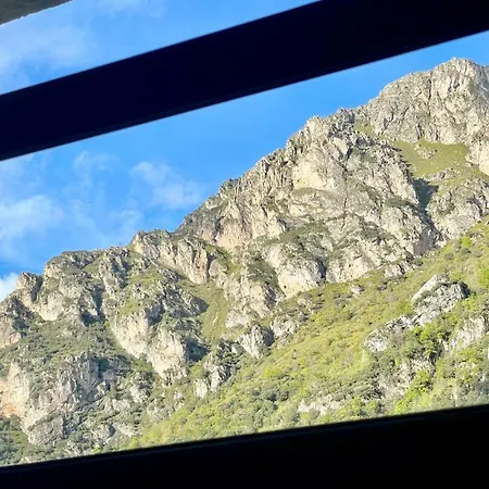 Roca De Guia Somiedo Pola de Somiedo